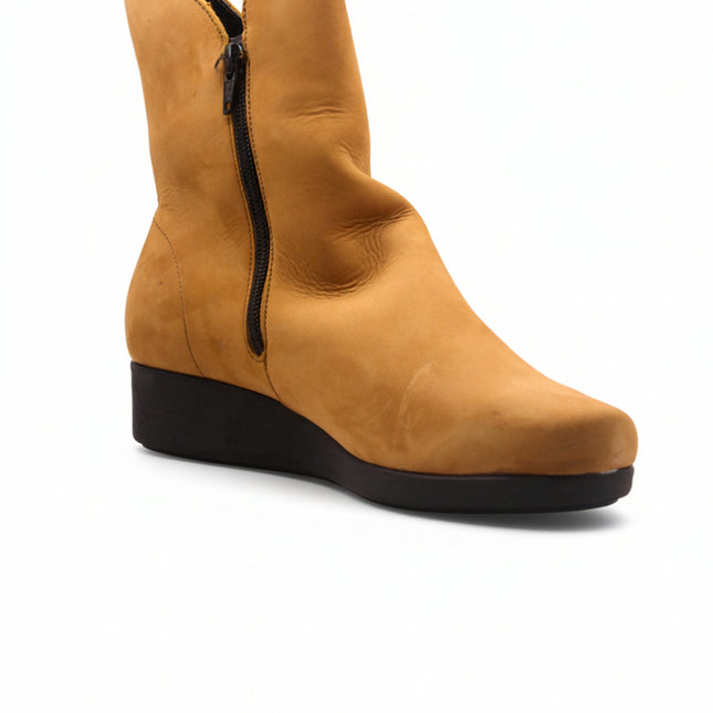 Bella - Cognac Nubuck