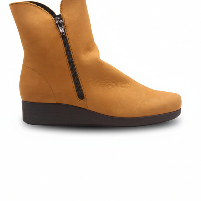Brown ankle boot with a zipper on a white background