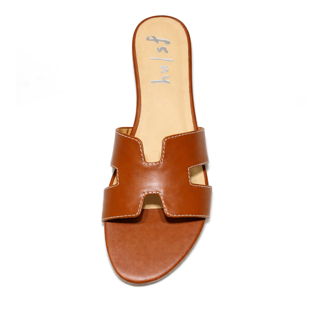 Capri Cognac/White Trim