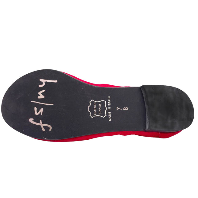 black toeflex sole with logo and size 