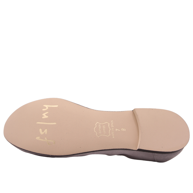 beige toeflex sole with logo and size 