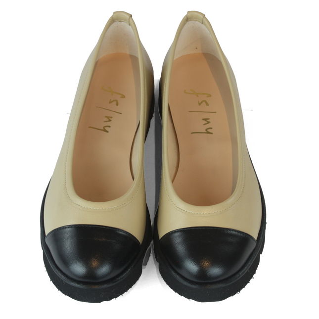 Daphne Beige Black Lather