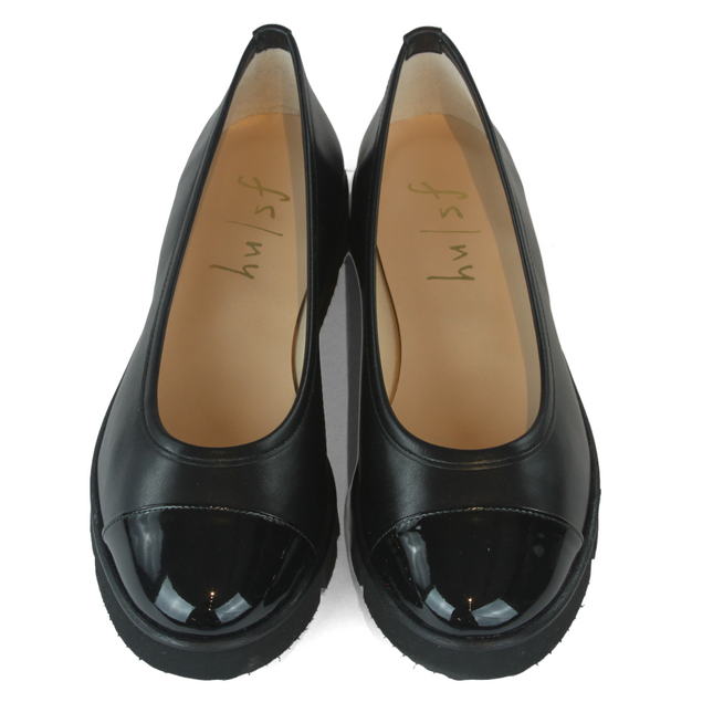 Daphne Black Leather