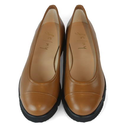 Daphne Praline Leather