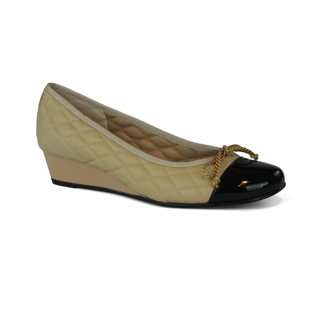 Deluxe Beige and Black Leather