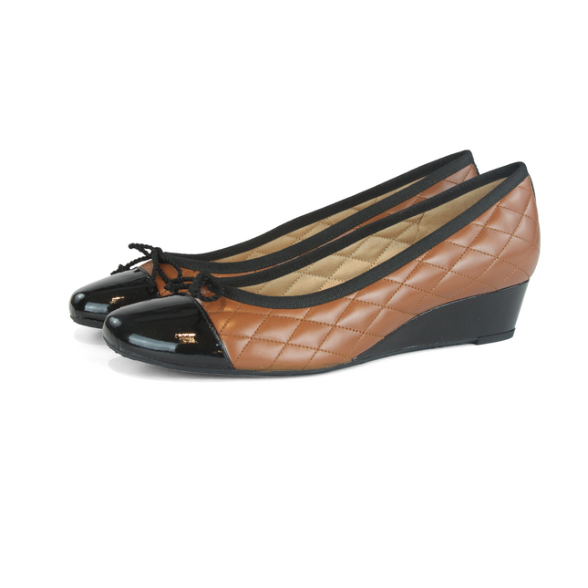 Deluxe Cognac Black Leather