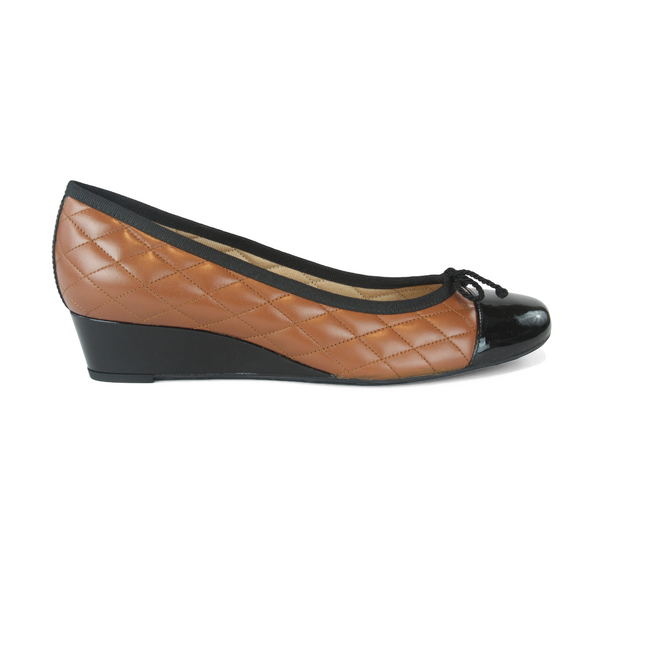 Deluxe Cognac Black Leather