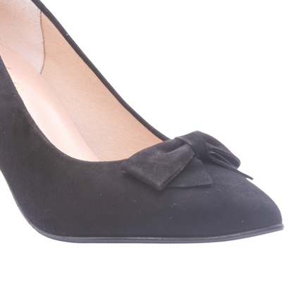 close up of the back suede bow and pointed toe 