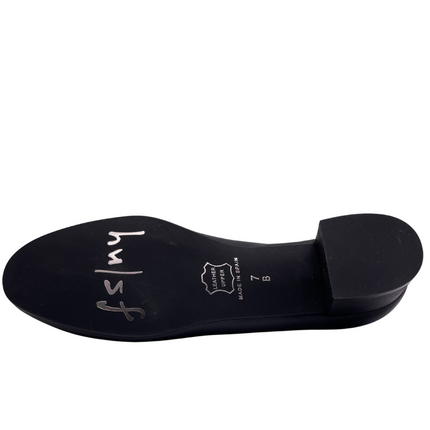 black toeflex sole with logo and size 