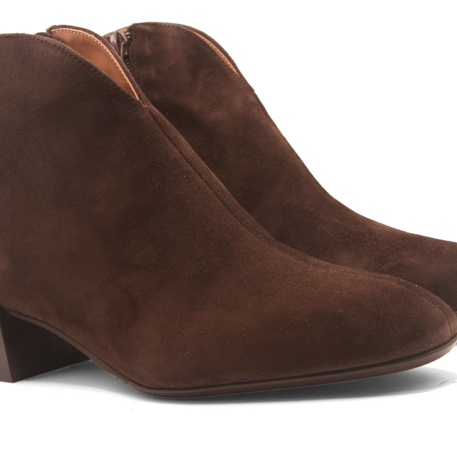 Eva Brown Suede