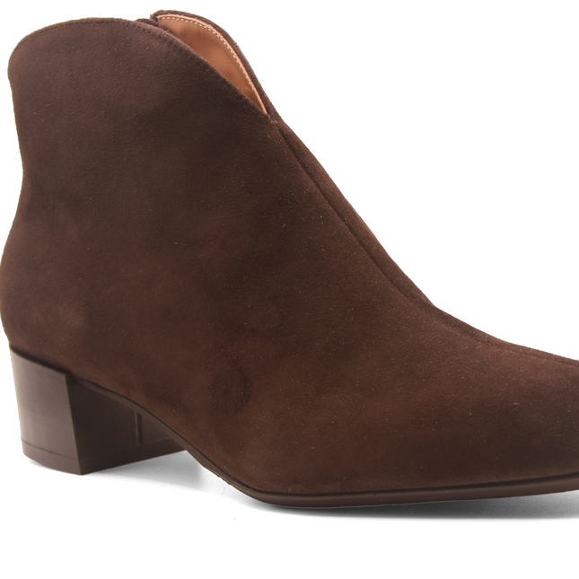 Eva Brown Suede