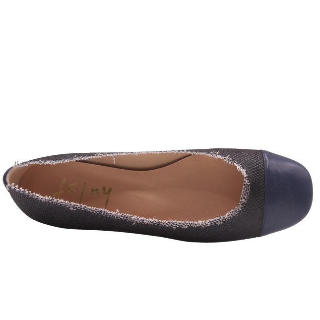 Imply Navy Raffia