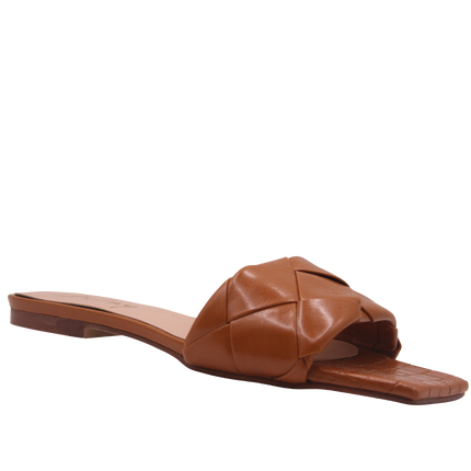 Jolene - Cognac Lather