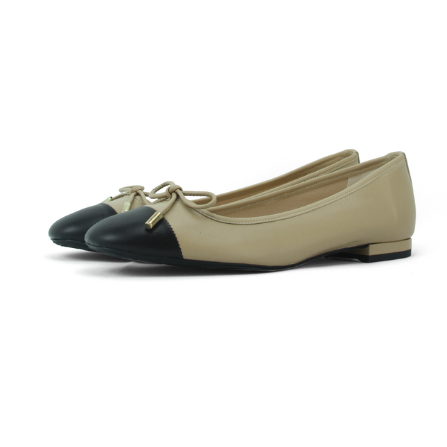 Myth Beige black Leather