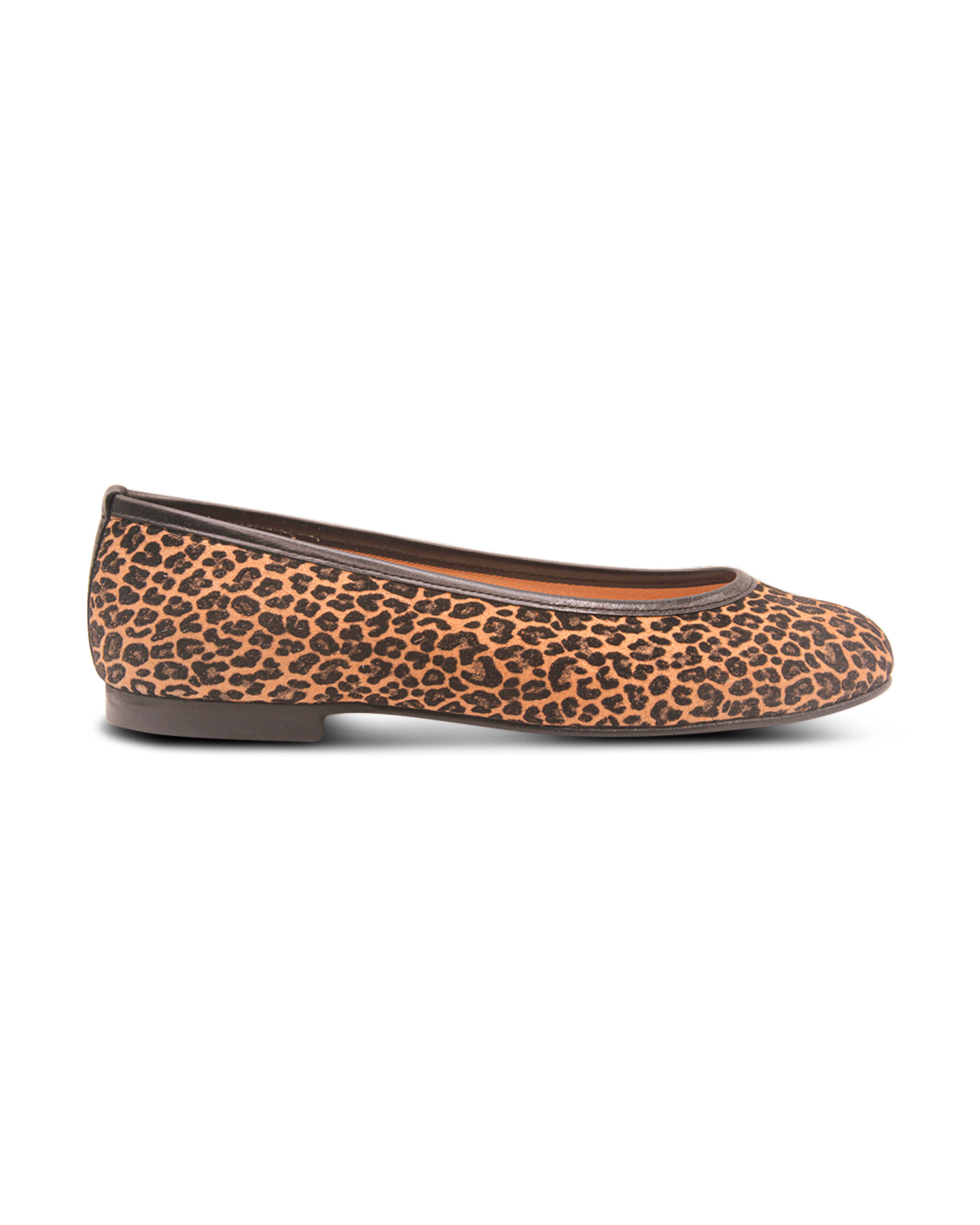 Olivia - Camel Leopard