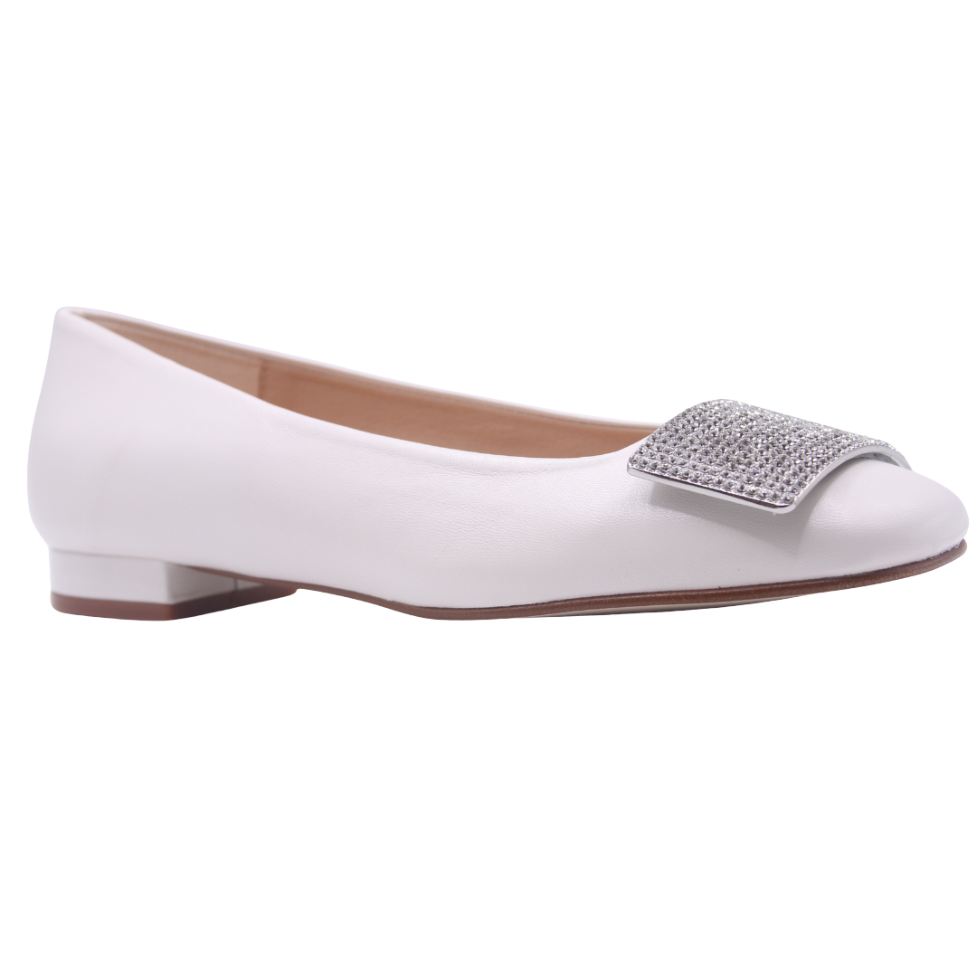Overt - Cream Leather