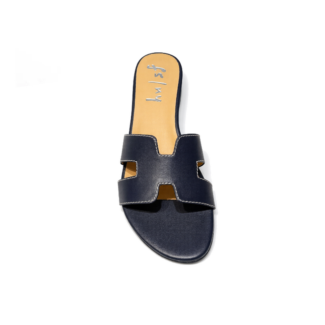 Riviera Navy/White Trim