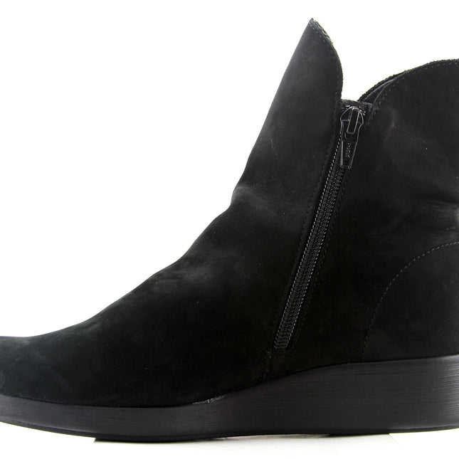 Bella - Black Nubuck
