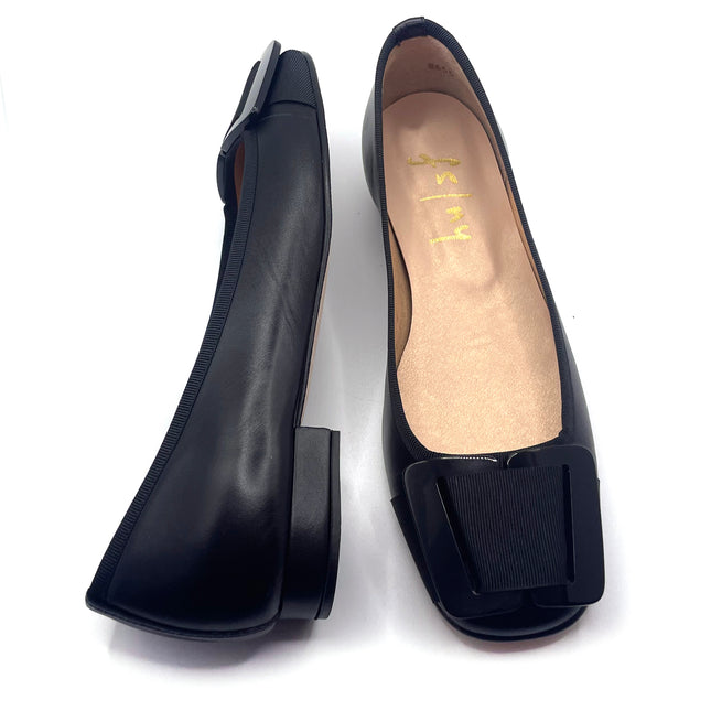 Classic - Black Leather