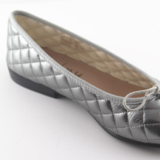 Helium Gunmetal Leather