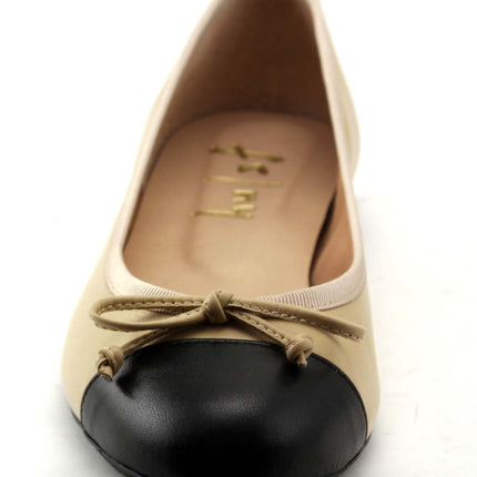Index Beige Black Leather