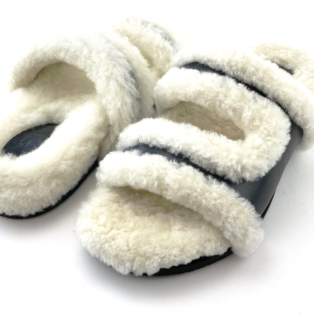Jung - Black Shearling