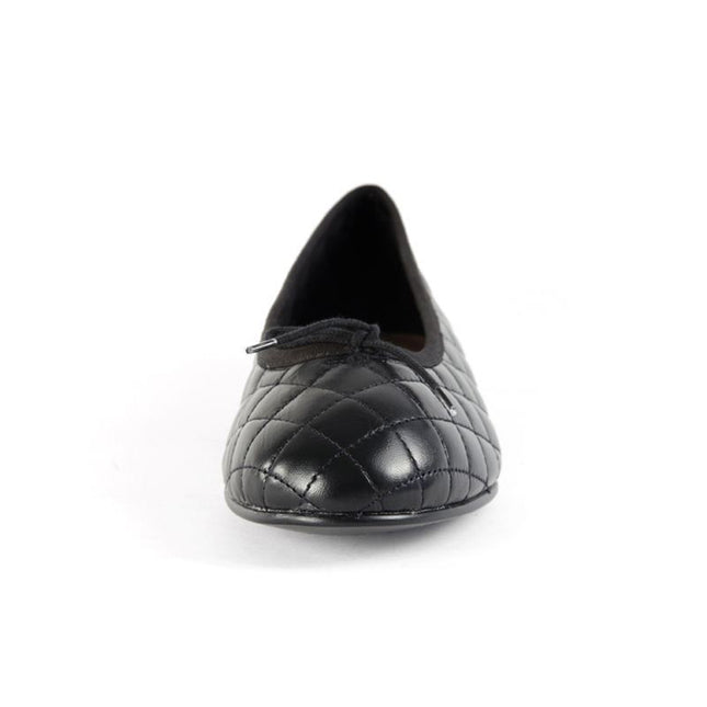 Helium Black Leather